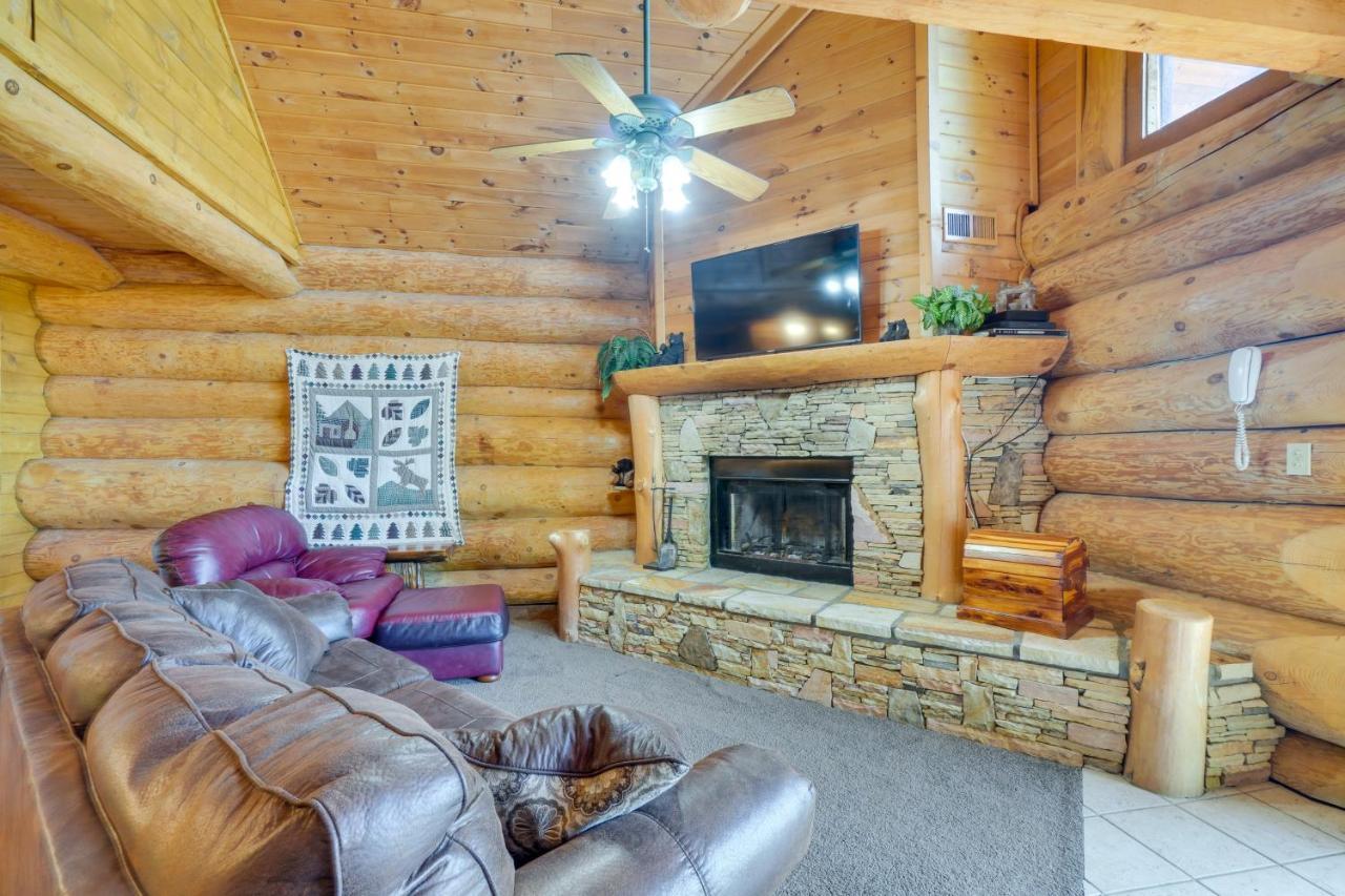 Smoky Mountain Vacation Rental Cabin With Hot Tub! Gatlinburg Exterior photo